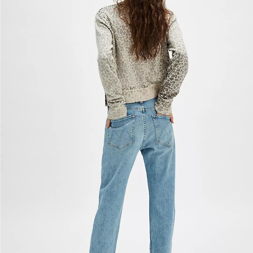 MOTHER The Scrapper Cuff Ankle
Fray Jeans - Picture 2 of 9